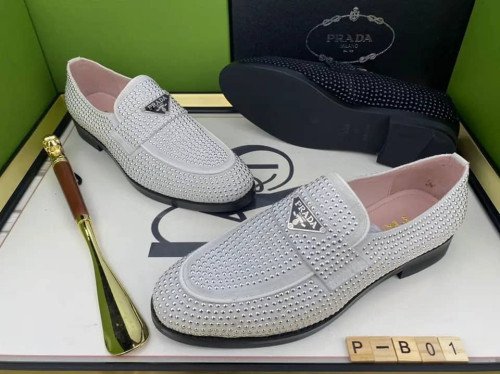 Mocassin "Starlight" à Clous – Audace et Tendance