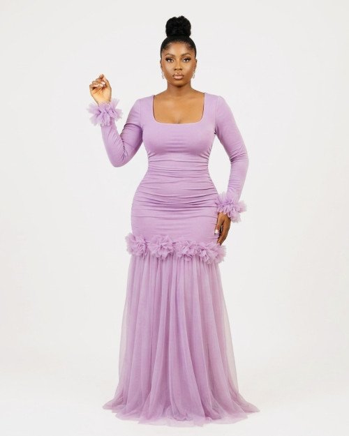 Robe Sirène violette à Détails Floraux et Tulle