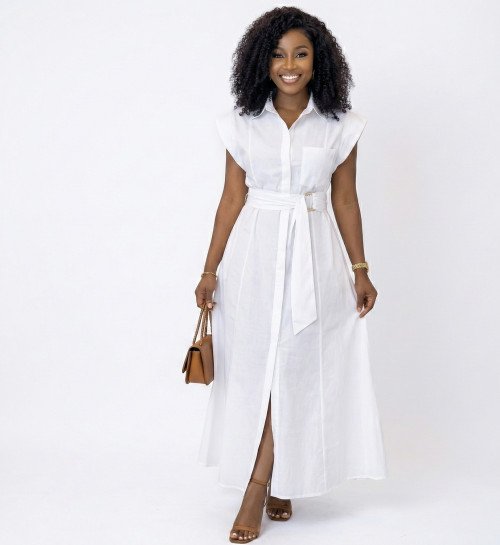Robe blanche avec ceinture en coton