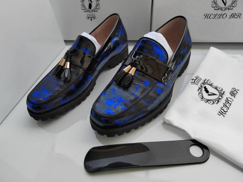 Mocassin pampilles (Tassel Loafer).