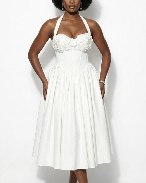 Robe Licou aux Pétales Roses