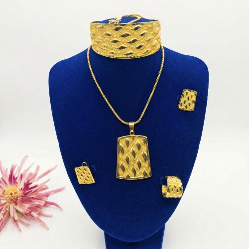 Ensemble collier or plaqué