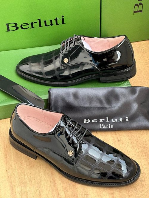 Richelieu Berluti en Cuir Verni