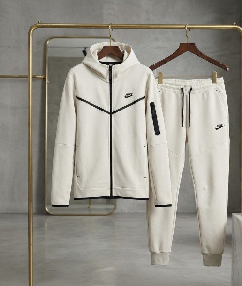 Ensemble jogging Nike belge