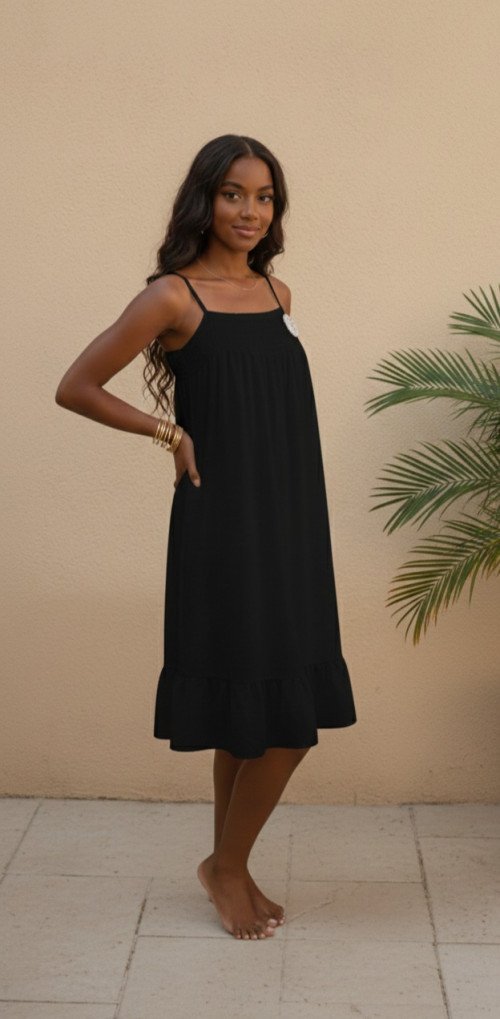 Robe sans manche avec broche argenté